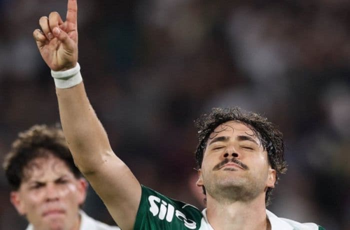 fluminense_kandas_lagi_palmeiras_menang_21_lewat_gol_spektakuler_vitor_roque
