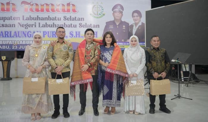 sambut_kajari_baru_bupati_labusel_siap_kawal_pembangunan_bersih_dan_transparan