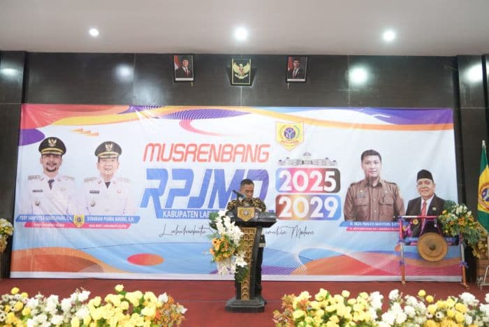 wabup_buka_musrenbang_rpjmd_20252029_arah_baru_pembangunan_labusel_dimulai