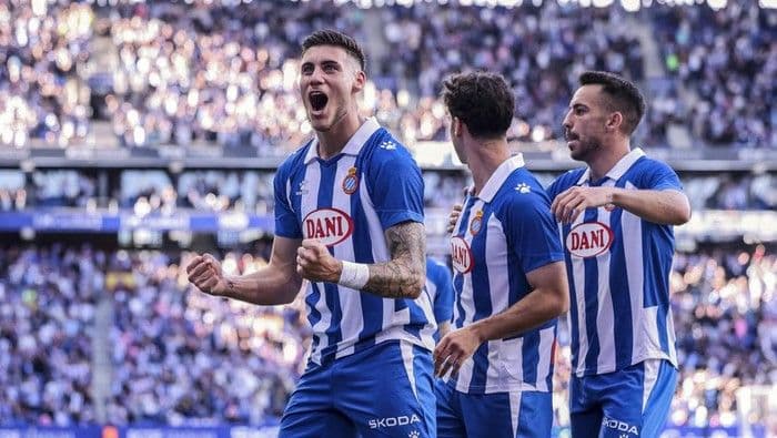 espanyol_selamat_dari_kekalahan_tahan_valencia_22_di_rcde_stadium