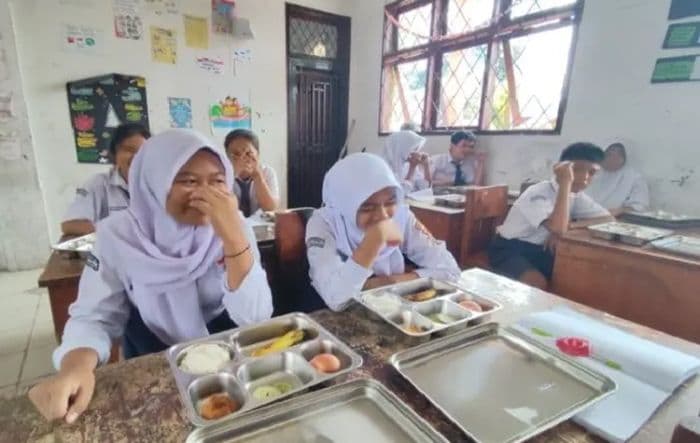 keracunan_mbg_simak_sorotan_data_kronologi_kasus_risiko_dan_evaluasi