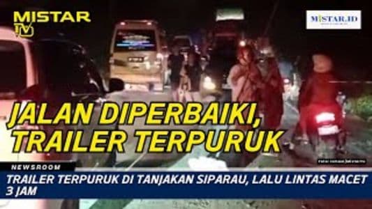 newsroom_trailer_terpuruk_di_tanjakan_siparau_lalu_lintas_macet_3_jam