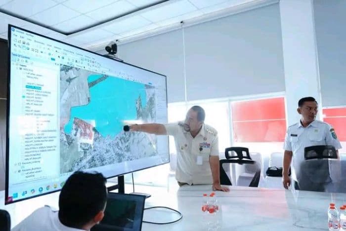 pt_kim_jajaki_pengembangan_kawasan_industri_kuala_tanjung_batu_bara