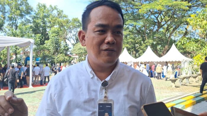 serapan_gabah_bulog_sumut_lampaui_target_stok_aman_hingga_akhir_2025