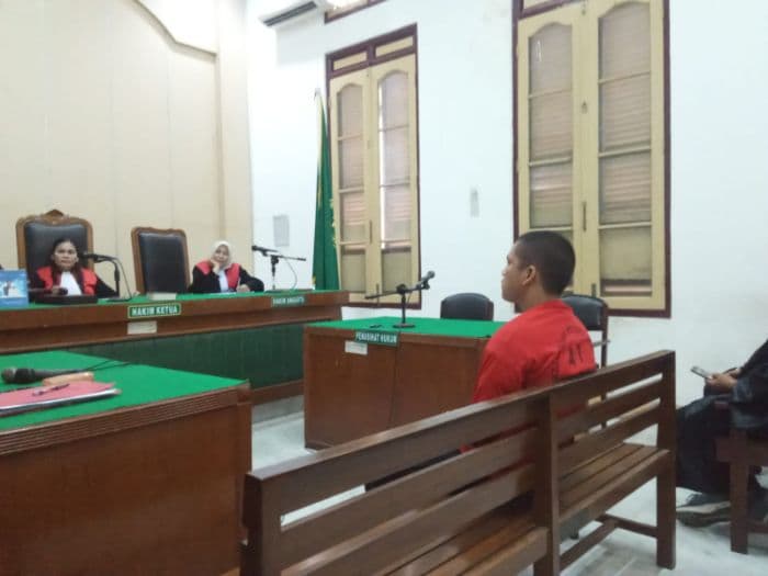 terancam_hukuman_mati_mahasiswa_umsu_didakwa_jadi_pengedar_ganja_315_kg