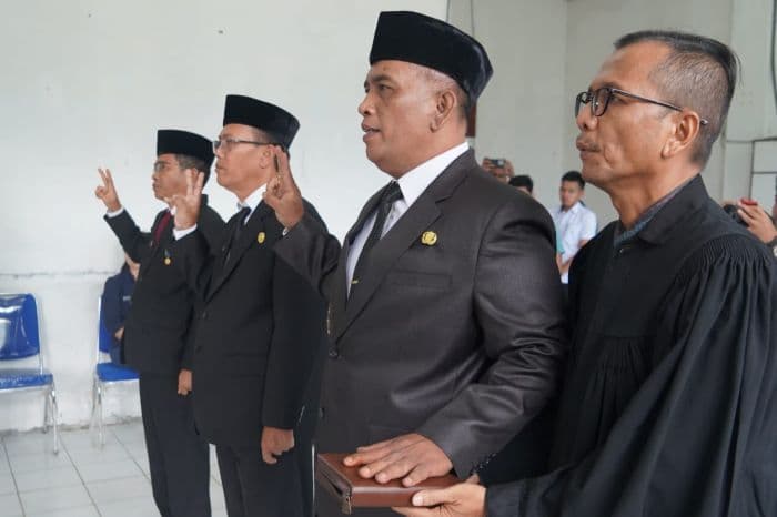 bupati_toba_lantik_paber_napitupulu_jadi_plh_sekda_gantikan_augus_sitorus