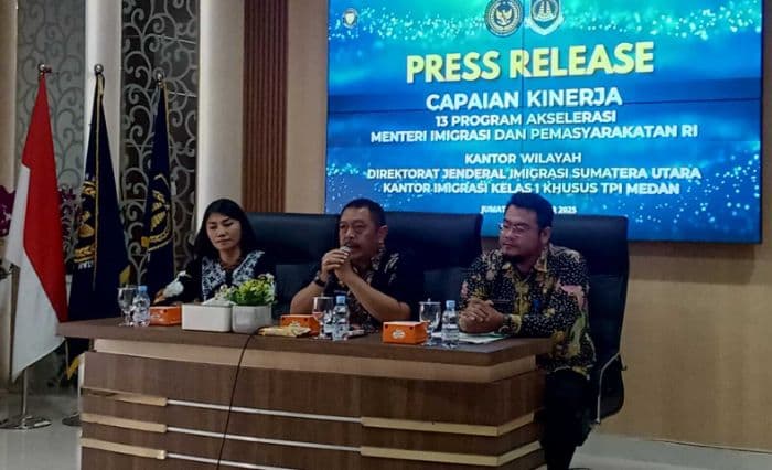 paparkan_kinerja_2025_imigrasi_medan_tunda_keberangkatan_2667_wni_diduga_pmi_ilegal