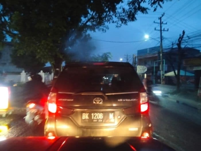 pejabat_pemkab_deli_serdang_diduga_langgar_larangan_ubah_plat_mobil_dinas