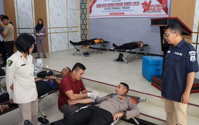 peringati_hut_humas_polri_ke74_polres_tapteng_donorkan_37_kantong_darah