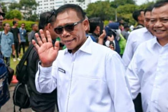 kades_muara_bolak_ditikam_warganya_bupati_tapteng_masinton_prihatin