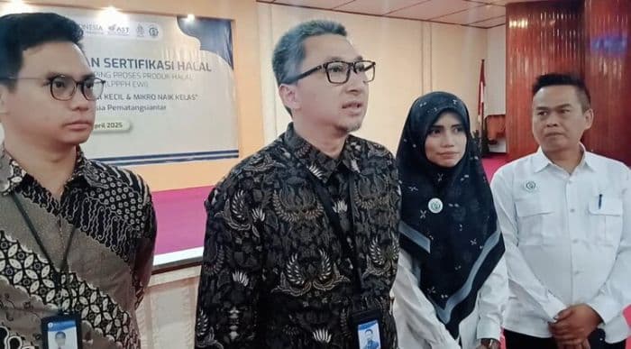 bi_siantar_gandeng_lp3h_ewi_sosialisasikan_sertifikasi_halal
