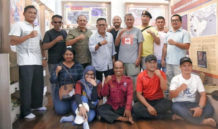 masinton_diundang_fadli_zon_paparkan_temuan_situs_bongal_dan_peradaban_barus