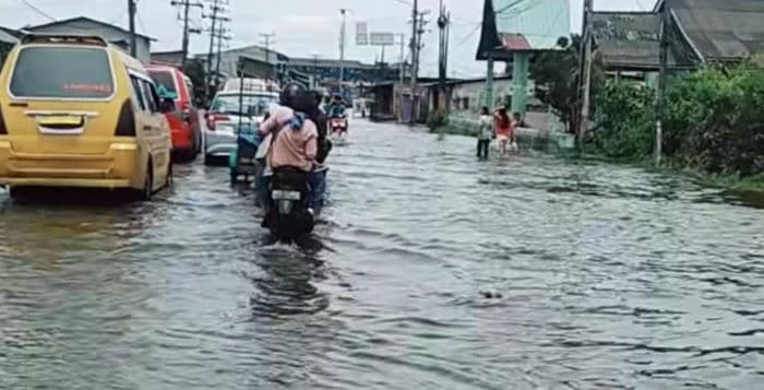 banjir_rendam_ratusan_rumah_di_belawan_warga_minta_perhatian_pemko_medan