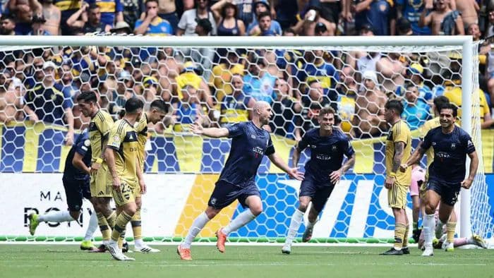 tim_amatir_auckland_city_menahan_imbang_boca_juniors_11_di_piala_dunia_antarklub