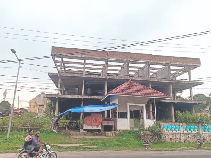 jalan_buntu_pd_paus_siantar_lahir_dari_perda_tersesat_di_aset