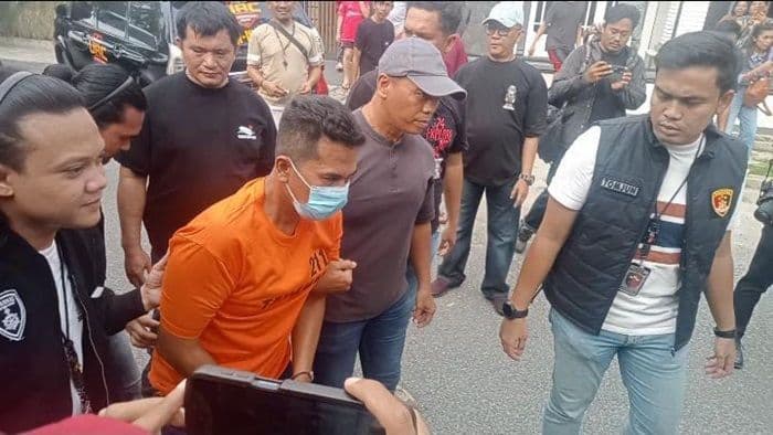 nenek_72_tahun_di_helvetia_tewas_digorok_dengan_cutter_polisi_luka_sayat_di_leher_cukup_panjang