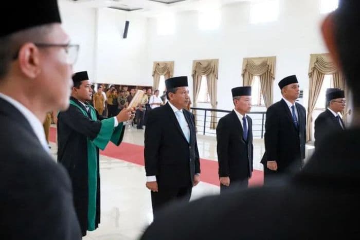 bupati_deli_serdang_mutasi_5_pejabat_eselon_ii_kadis_pendidikan_pindah_ke_disporabudpar
