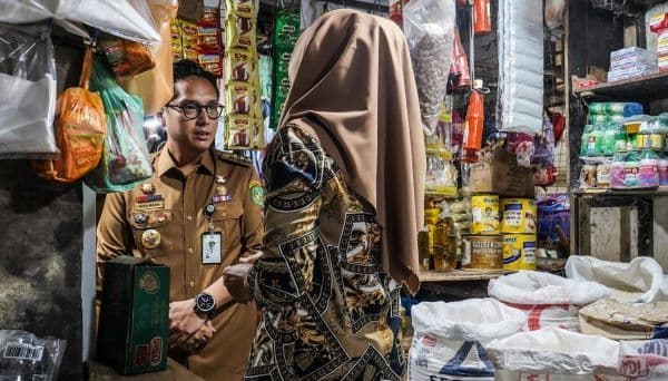 distribusi_beras_sphp_tersendat_wali_kota_medan_tinjau_pasar_sei_sikambing