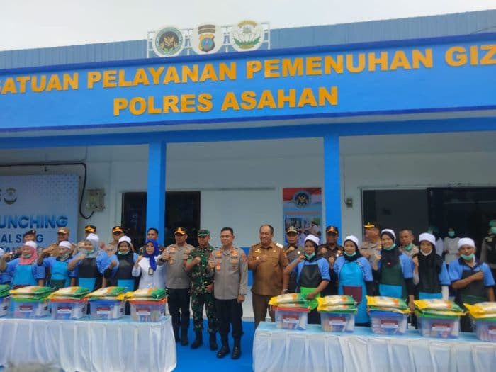 kapolda_sumut_resmikan_sppg_asahan_pastikan_makanan_aman_dengan_security_test_food