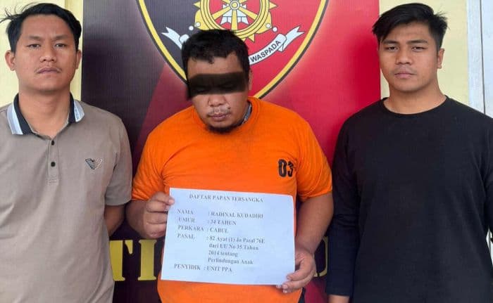 polisi_tangkap_rk_pelaku_begal_payudara_terhadap_pelajar_di_sidikalang