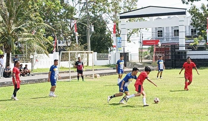 uji_coba_mini_soccer_kejari_sergai_tantang_forwakum_jelang_hut_adhyaksa_ke80