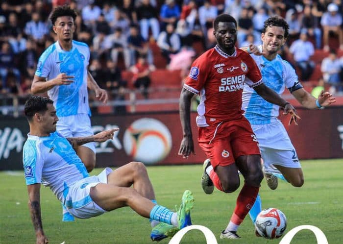 isl_2025_psbs_biak_vs_madura_united_babak_pertama_imbang