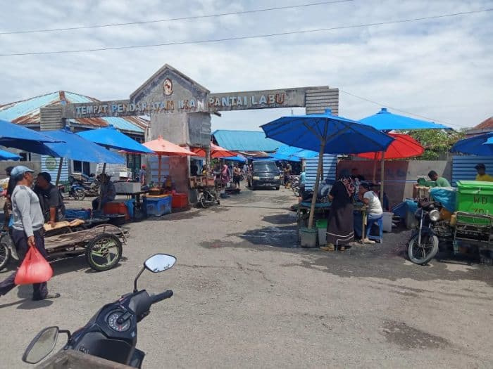 pemkab_deli_serdang_rehabilitasi_total_tpi_pantai_labu_mulai_oktober_2025