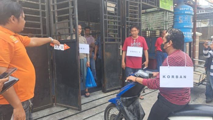 polisi_gelar_pra_rekon_kematian_wartawan_di_medan_begini_penjelasan_pemilik_kos