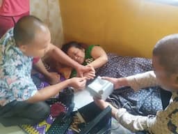 disdukcapil_deli_serdang_jemput_bola_layani_perekaman_ktpel_bagi_warga_sakit_dan_lansia