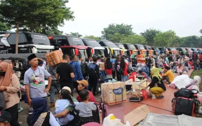 sejarah_hari_ini_bagaimana_mudik_menjadi_budaya_lebaran_di_indonesia