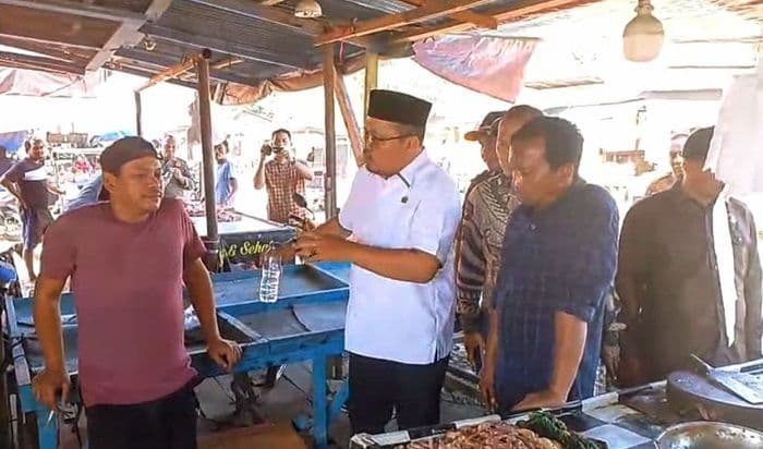 dprd_langkat_sidak_ke_pasar_tanjung_pura_temukan_banyak_pelanggaran