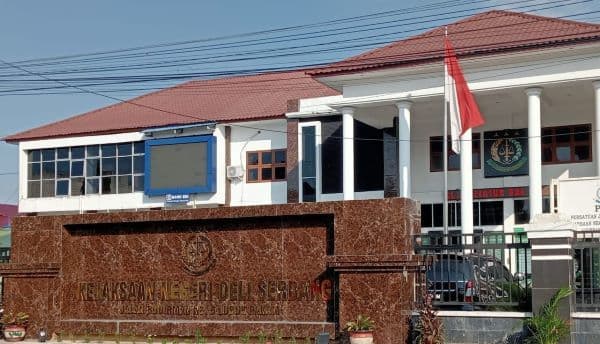 jaksa_jhon_wesli_sinaga_tidak_pernah_menangani_kasus_pidana_kepot_