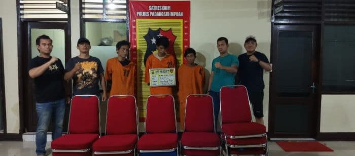 tiga_pencuri_di_sd_negeri_padangsidimpuan_utara_ditangkap
