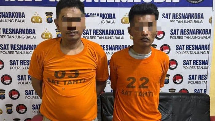 warga_laporkan_ke_facebook_dua_pengedar_narkoba_di_tanjungbalai_ditangkap_polisi