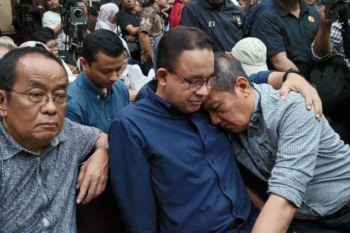 pasca_sidang_tom_lembong_mantan_wakil_ketua_kpk_bisikan_ini_ke_anies_baswedan
