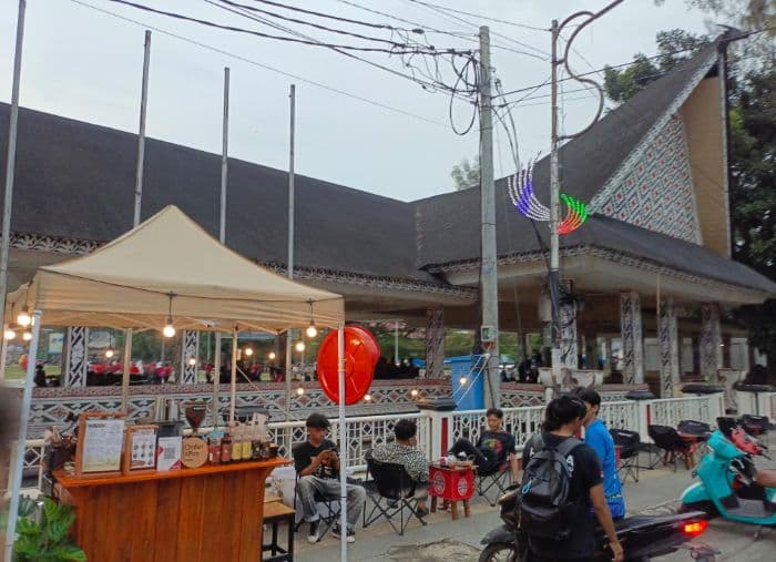 pkl_kuasai_trotoar_siantar_kasatpol_pp_singgung_praktik_pungli