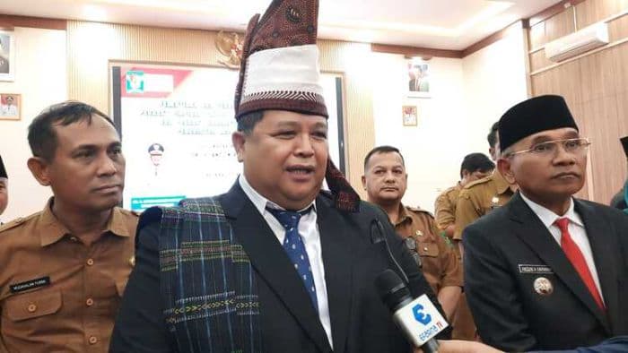 pelantikan_mixnon_simamora_jadi_sekda_simalungun_diharapkan_perkuat_koordinasi_opd