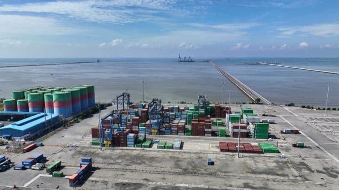 pertumbuhan_ekonomi_sumut_menguat_arus_bongkar_muat_di_belawan_naik_9_persen