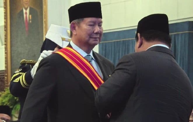 prabowo_anugerahkan_bintang_mahaputera_ke_hashim_ini_141_nama_penerima_lainnya