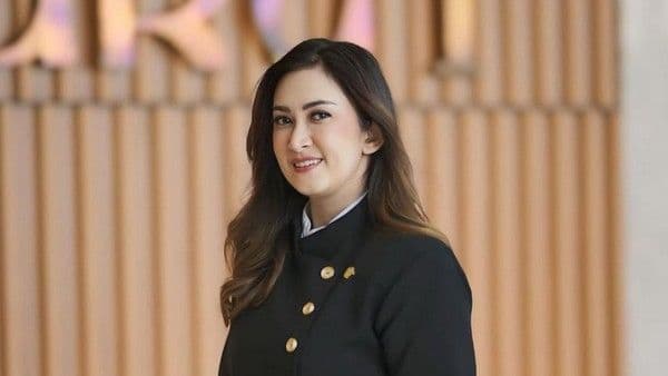 tegaskan_sumbang_gaji_dpr_bukan_pencitraan_nafa_urbach_saya_akan_buktikan