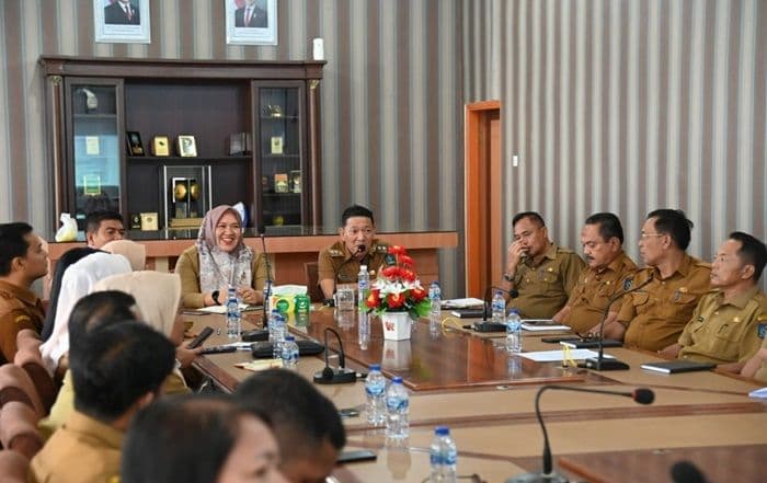 wawako_sibolga_tekankan_dana_kelurahan_harus_tepat_sasaran