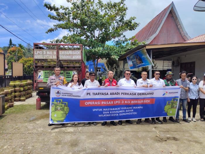 jaga_ketersediaan_energi_pertamina_gelar_operasi_pasar_lpg_3_kg_di_kepulauan_nias