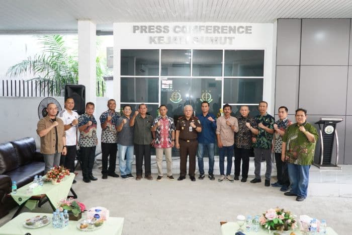 ruang_press_conference_diresmikan_kajati_sumut_kami_akan_bangun_kolaborasi_baik_dengan_media