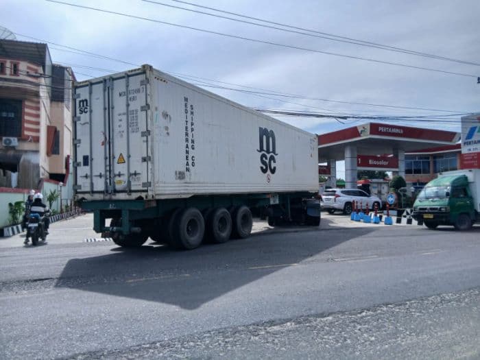 sudah_sebulan_pengusaha_tbs_sawit_di_siantar_sulit_dapatkan_solar