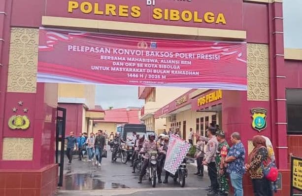 sambut_ramadan_polres_sibolga_bagikan_paket_sembako_ke_warga_kurang_mampu