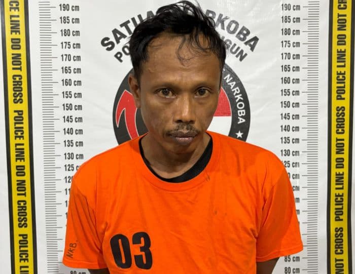polisi_temukan_3275_gram_sabu_di_simalungun_tersangka_lain_masih_dikejar_