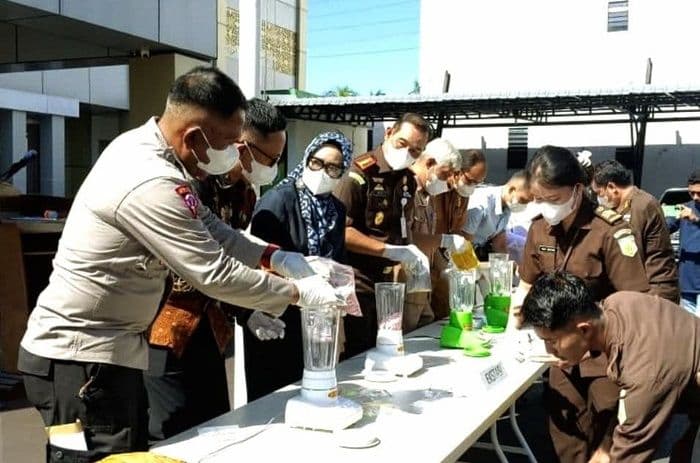kejari_binjai_musnahkan_4599_gram_sabu_dan_11049_gram_ganja_dari_80_perkara