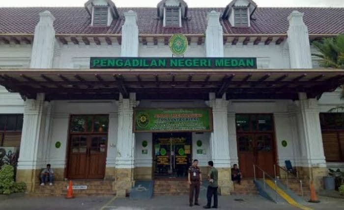 panitera_pengganti_sumardi_akan_hadiri_panggilan_penyidik_polrestabes_medan