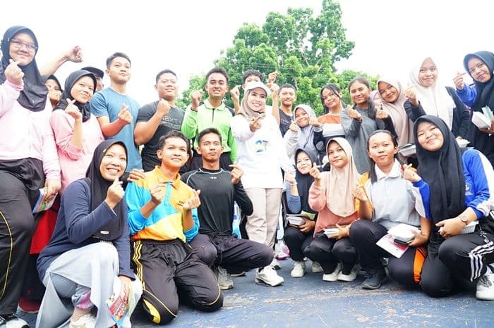 bupati_labuhanbatu_ajak_siswa_dan_masyarakat_cegah_bullying_lewat_cfd_senam_sehat