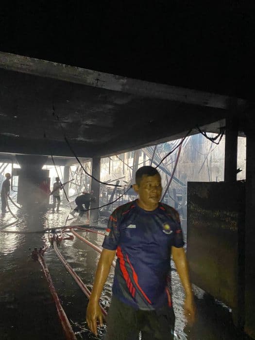 korban_tewas_kebakaran_di_pabrik_mie_instan_pt_rusindo_prima_food_industri_bernama_tipo_warga_stabat